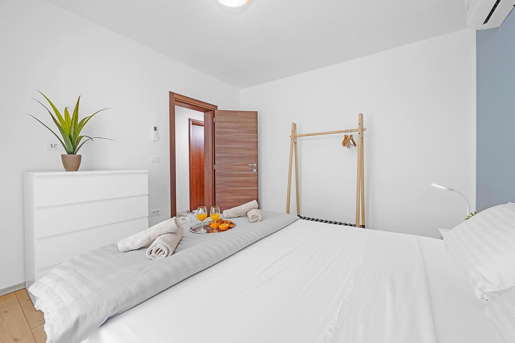 Apartment Delton Fažana Buitenkant foto